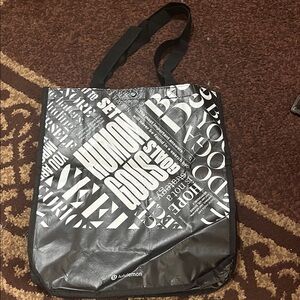 lululemon athletica Graphic Black and White Tote